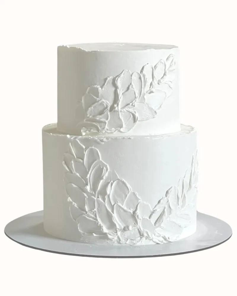 Tortas puoštas akcentiniu aptepimu (nuo 4 kg)