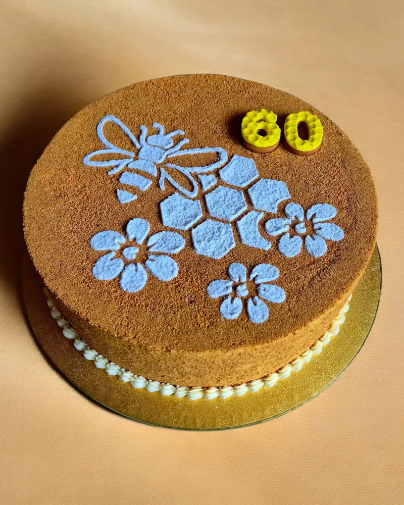 Klasikinis lakštinis tortas MEDUTIS