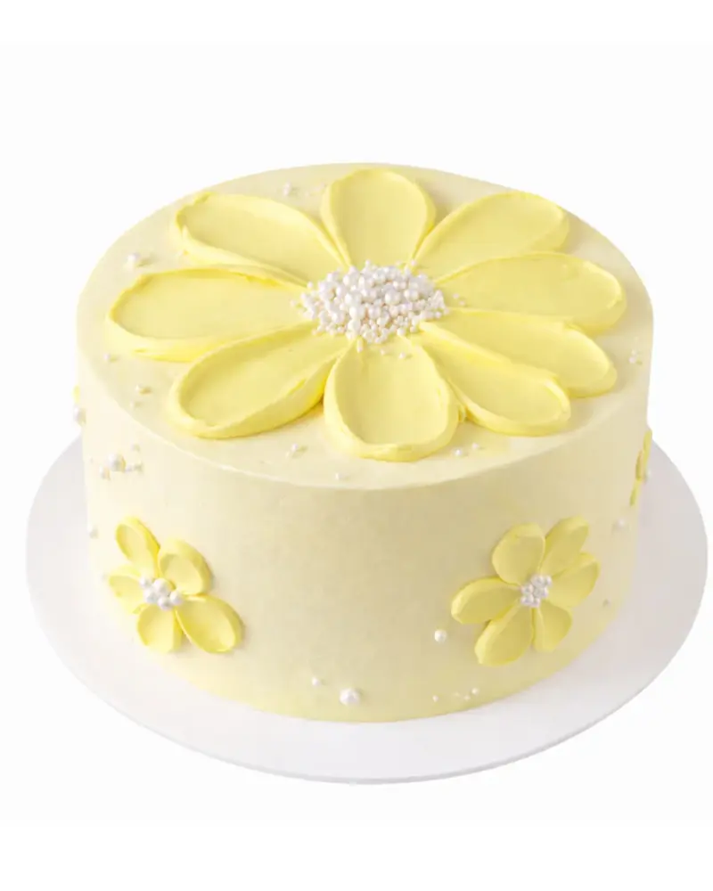 Tortas su ramunėlėmis