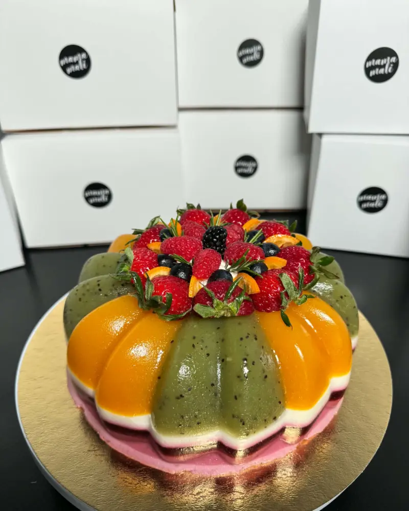 Natūralus želė tortas su vaisiais ir uogomis UNO, ~2 kg