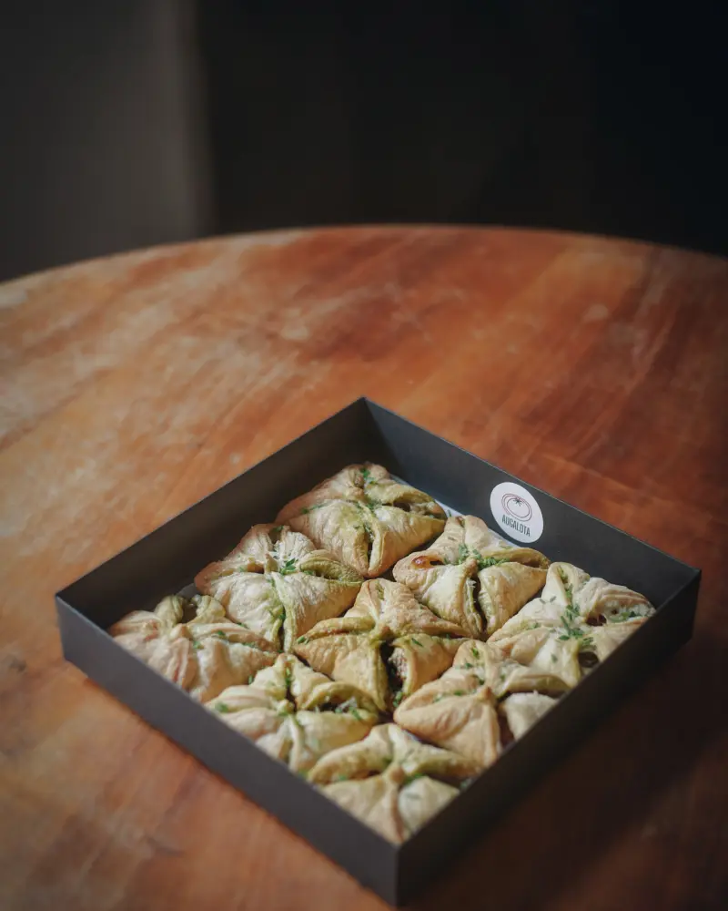 Augalinės bandelės su pesto, (9 vnt)
