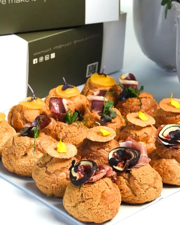 Prancūziški Choux  (užkandžiai), 16 vnt.