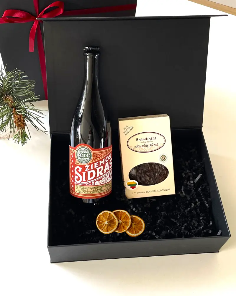 Kalėdinė dovana "Gruodžio sodas" - žiemos sidras ir rankų darbo obuolių sūris, (nuo 20 vnt.)