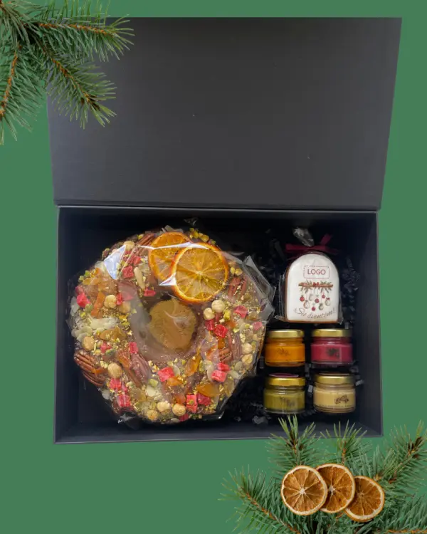 Brandintas Kalėdinis pyragas "DELUXE"