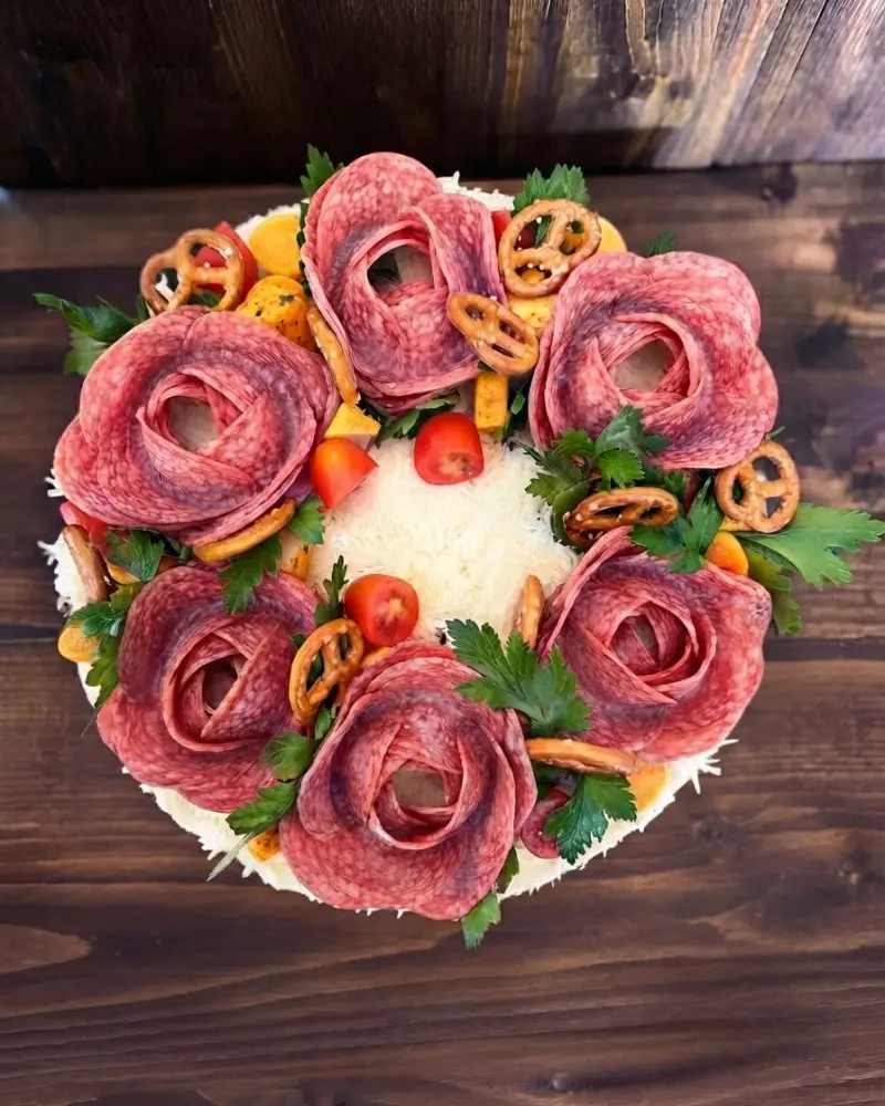 Duonos tortas "Gėlių simfonija"