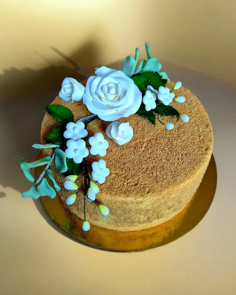 Klasikinis lakštinis tortas MEDUTIS