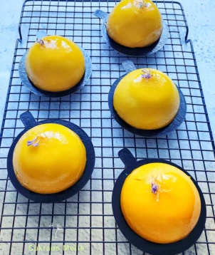 Vegan pyragėliai su serbentais ir mandarinais (be glitimo)